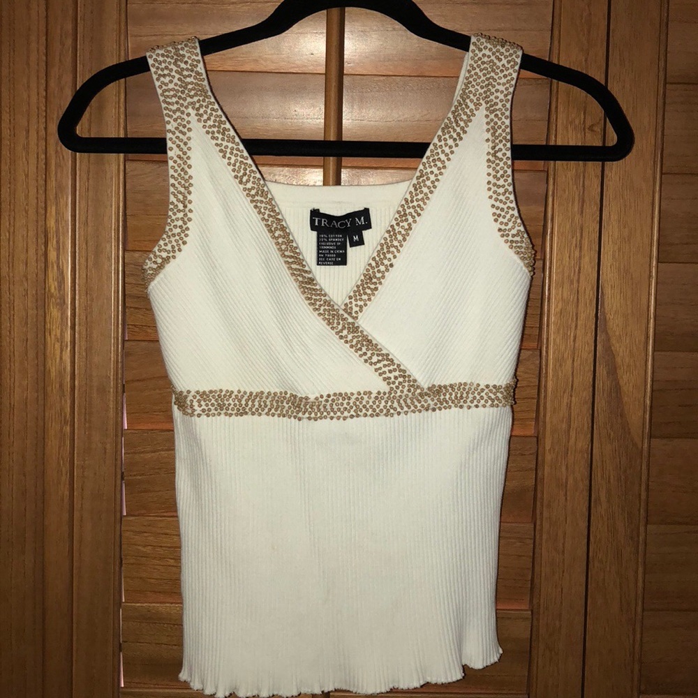 Sleeveless blouse